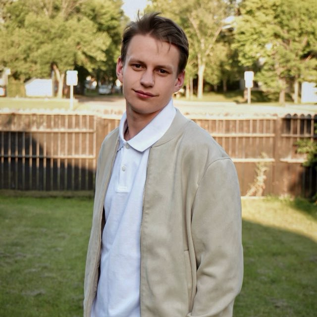 Andrew Douglas